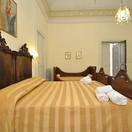 Palazzo De Donatis *